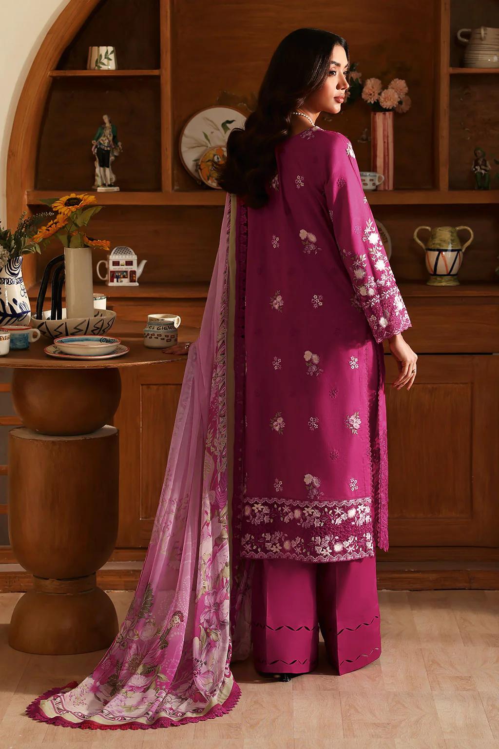 Remsha Andaaz Luxury Lawn Z-1304 - Image 3