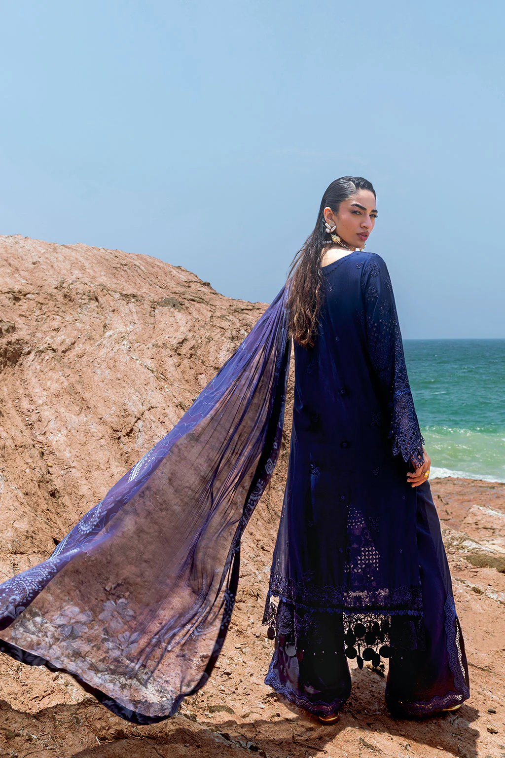 Afsanah Lost in Waves Prm Lawn A-202 - Image 2