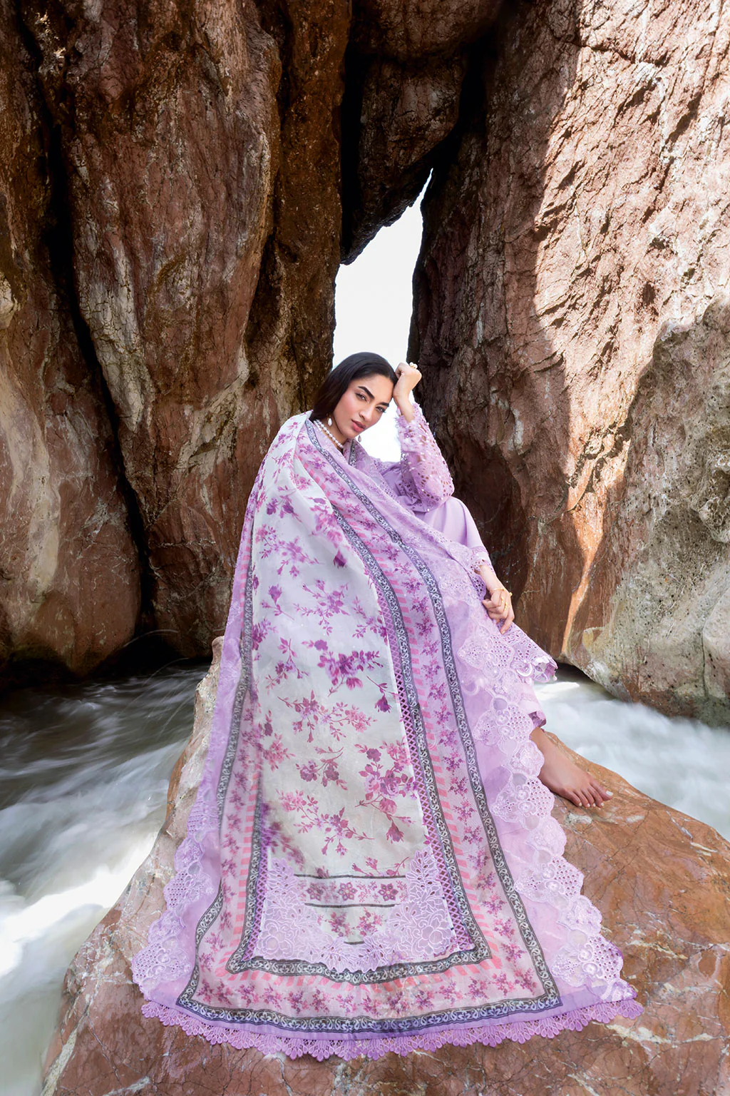 afsanah-lost-in-waves-prm-lawn-a-204 - Image 4