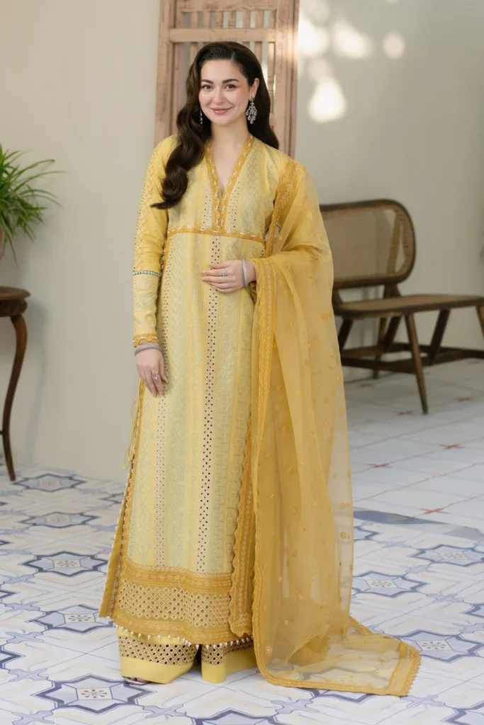 Aerin MS-50111 Luxury Lawn 2025