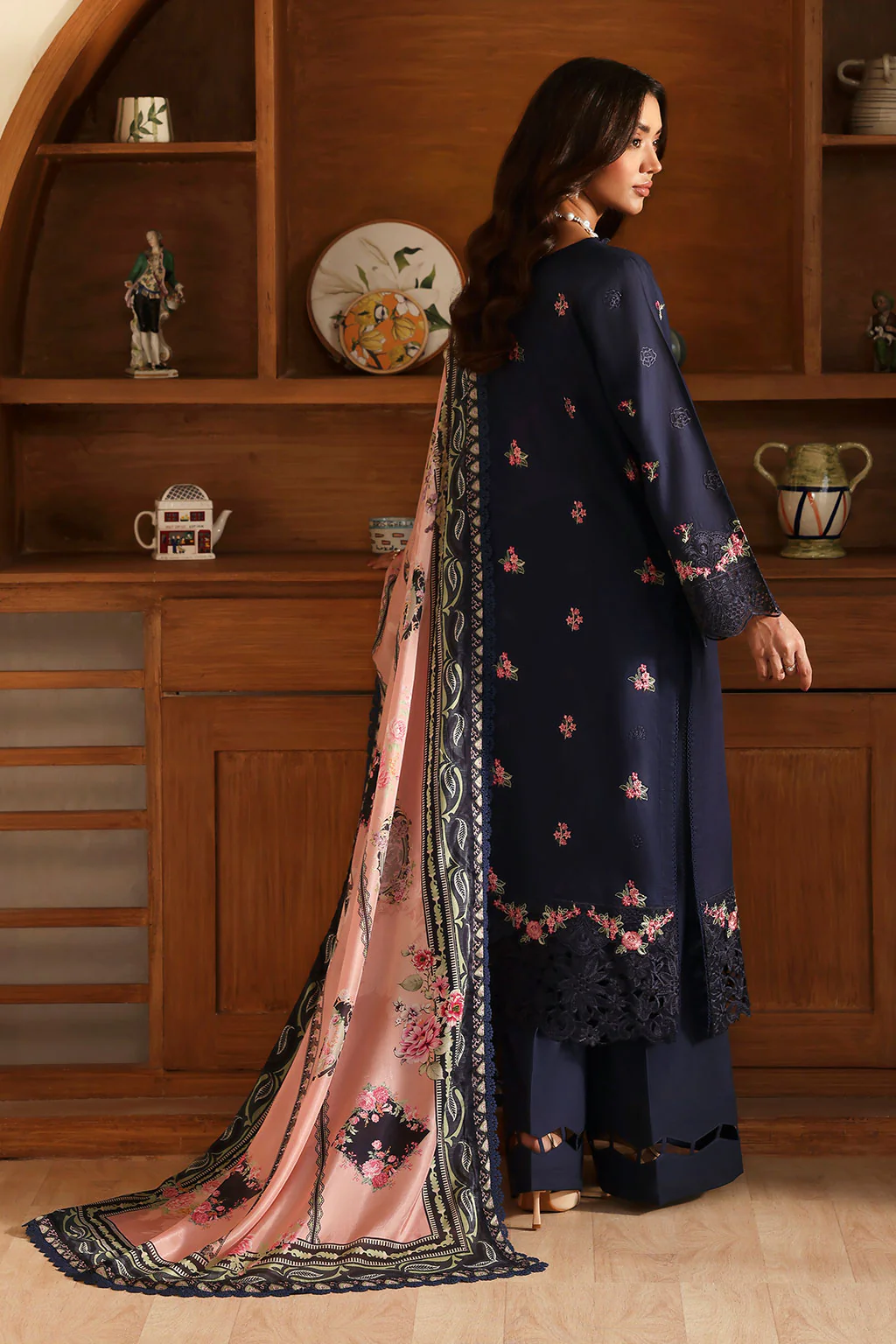 Remsha Andaaz Luxury Lawn Z-1308 - Image 3