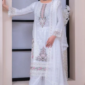 Luxury White Embroidered Lawn Suit with Dupatta – Pakistani Formal Wear