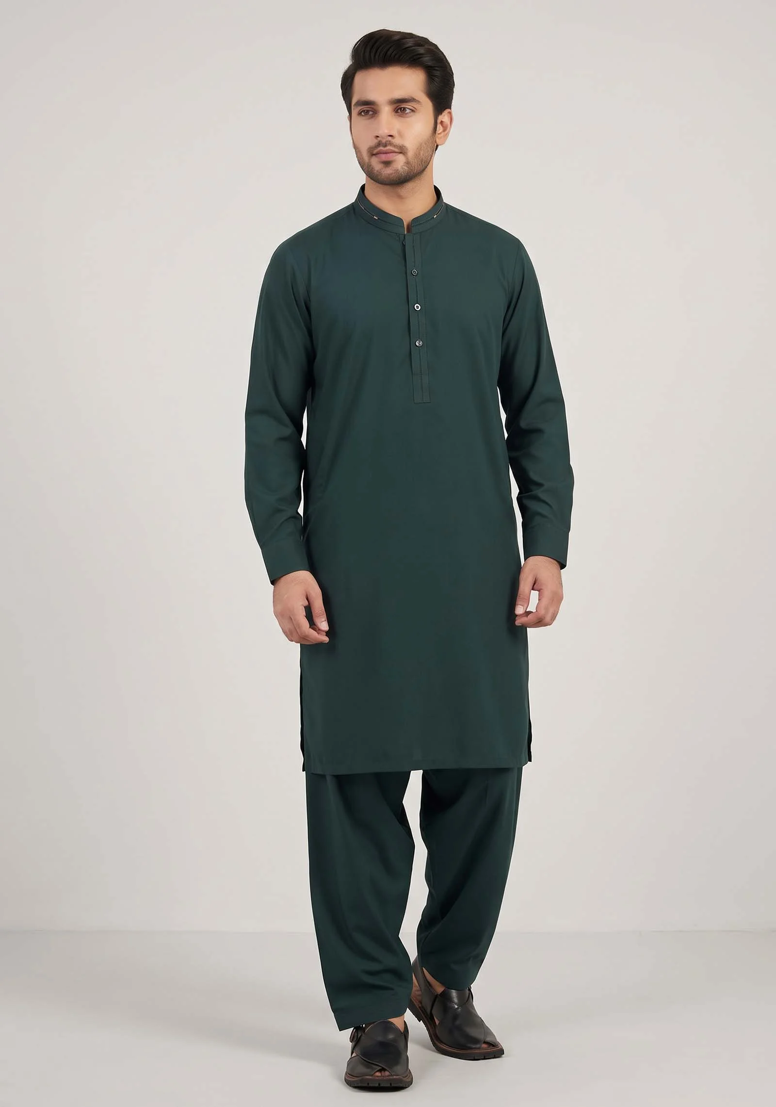 Safari Club Premium Dark Green Men’s Kameez Shalwar – Classic Collar