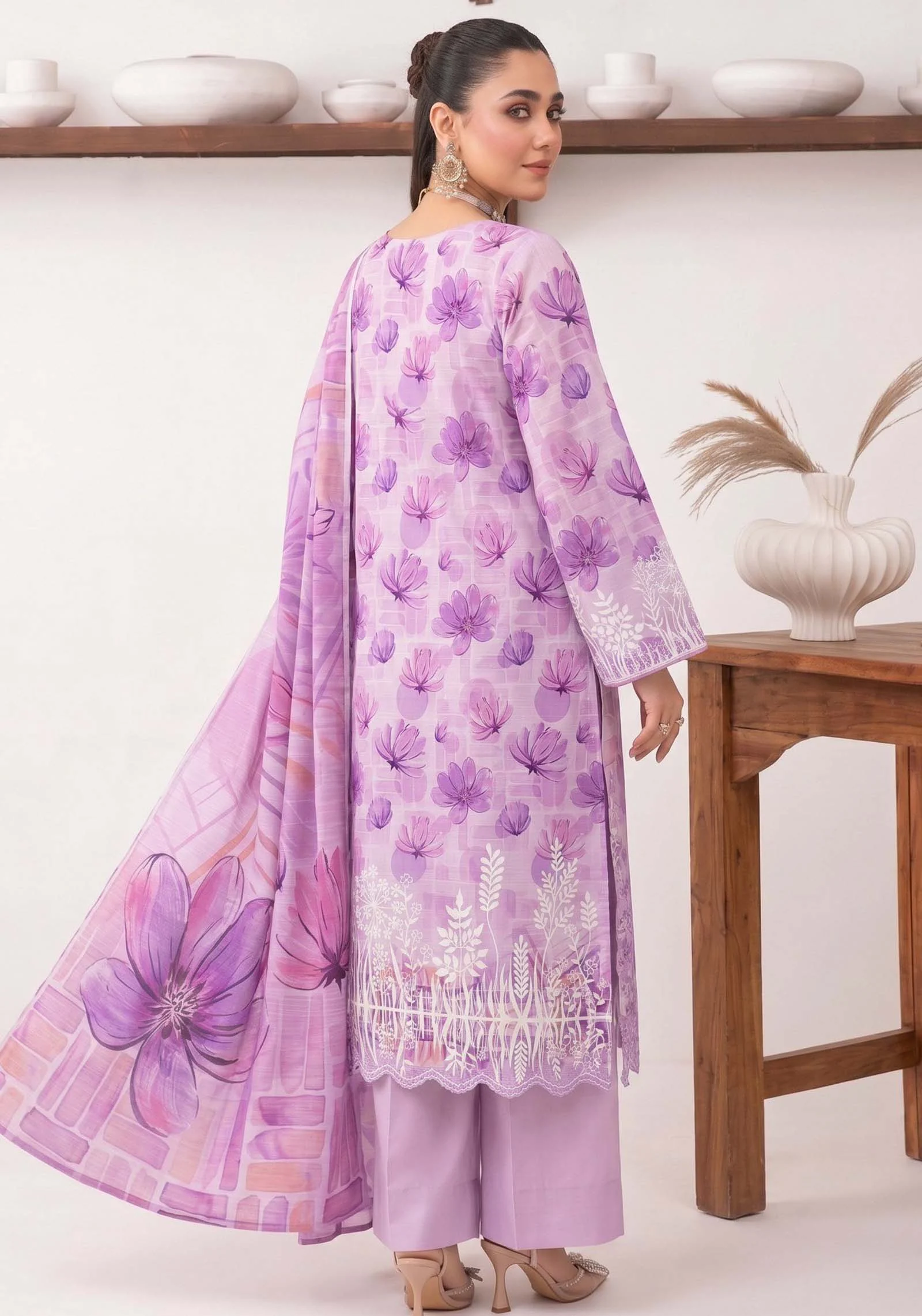 Zehra Lavender 3pc Winter Slub | AALAYA - Image 7