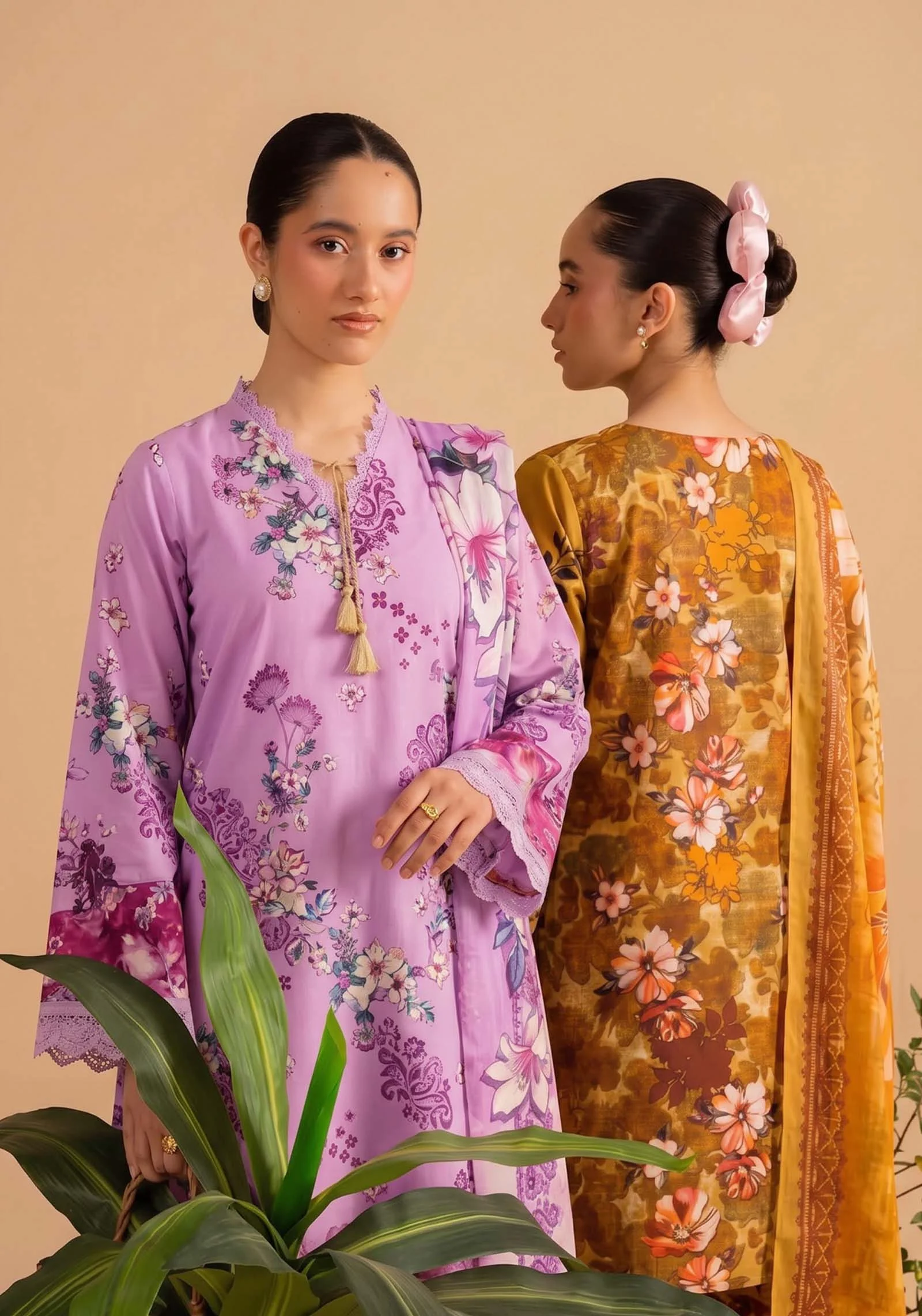 Gul-e-Bano Lavender Floral 3pc Suit | AALAYA - Image 3