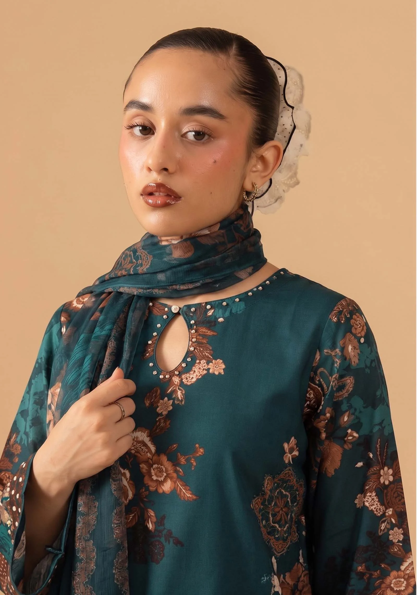 Raunaq Teal Floral 3pc | AALAYA - Image 3